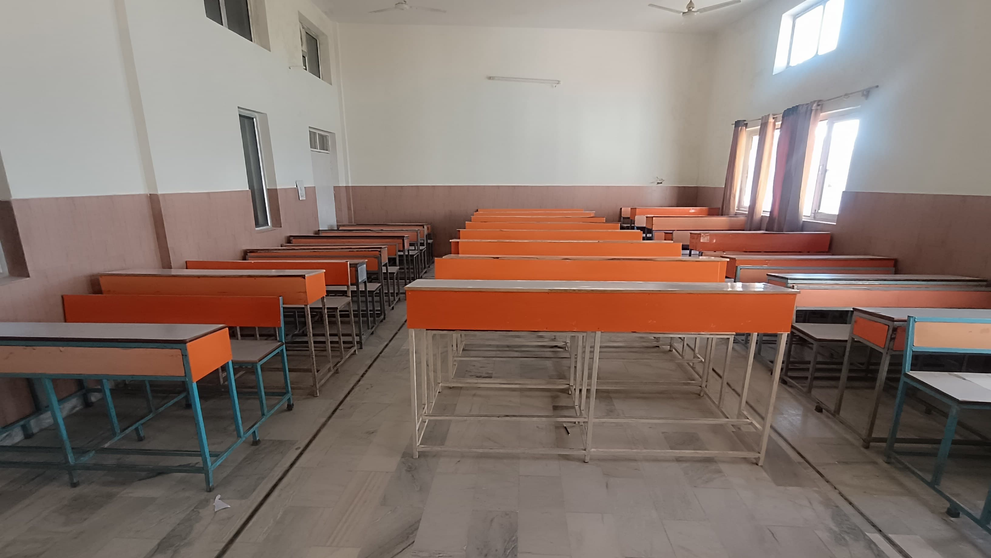 DBUU, DBIT Academic photo 10